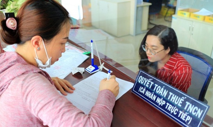 Thu 100.000 tỷ thuế thu nhập cá nhân trong 6 tháng, tăng 15% so cùng kỳ với năm trước