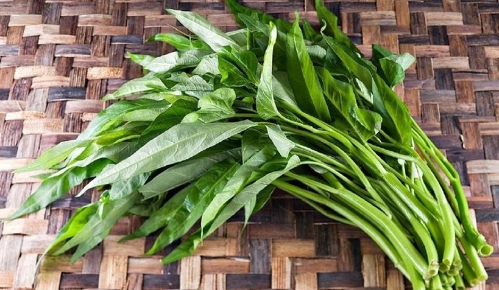 Ai không nên ăn rau muống?