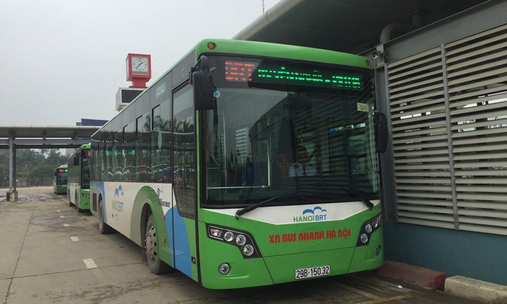 Đi vào làn đường cho xe buýt nhanh BRT bị phạt như nào?