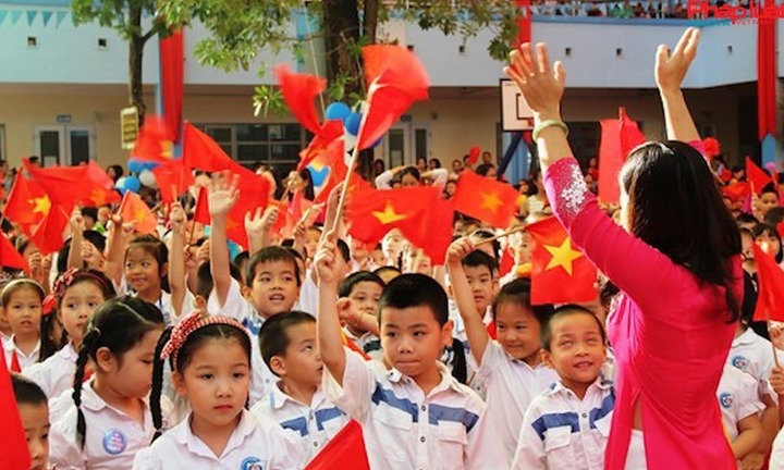 Nhiều tỉnh thành công bố lịch tựu trường, nghỉ Tết năm học 2024-2025