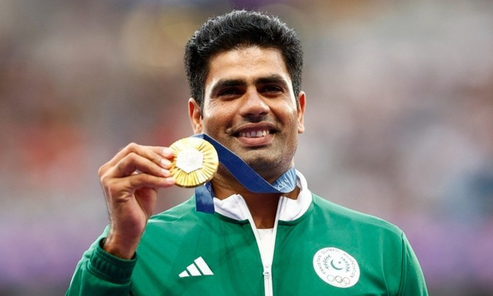 Giành HCV Olympic 2024, VĐV Pakistan nhận được món quà độc đáo tử bố vợ