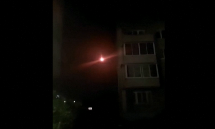 Khoảnh khắc máy bay ném bom chiến lược Tu-22M3 của Nga rơi ở Siberia