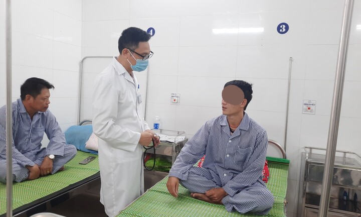 Méo mồm co giật khi ngủ vì loại ký sinh trùng trong não