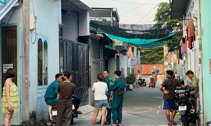 Vụ chồng đâm vợ tử vong ở Bình Dương: Đối tượng làm gì trước khi bị bắt?