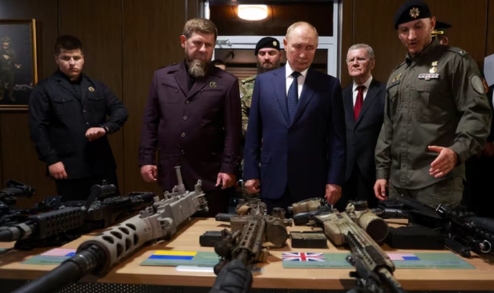 Tổng thống Putin bất ngờ thăm lực lượng quân đội ở Chechnya