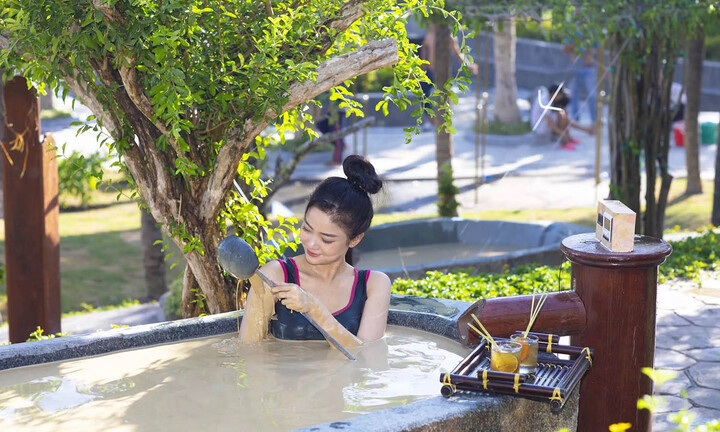 Tắm bùn Hòn Tằm: Trải nghiệm thư giãn tuyệt vời khi tới Khánh Hòa