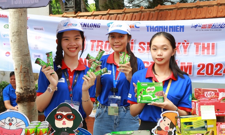 Nestlé Việt Nam trao tặng gần 200.000 phần quà hỗ trợ học sinh, sinh viên trên cả nước