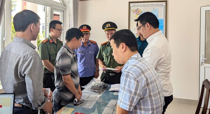 Nguyên nhân Phó chánh Văn phòng UBND tỉnh Quảng Trị bị bắt