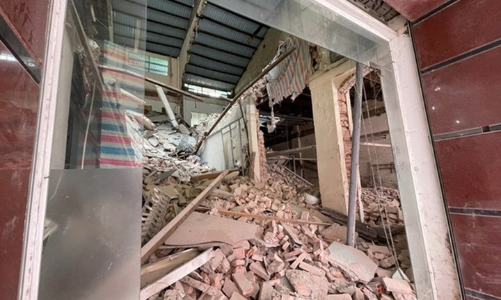 Vụ sập sàn tòa nhà tại TP.HCM: Nhân chứng nói gì?