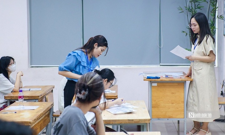 Bộ GD&ĐT định bỏ quy đổi điểm 10 thi tốt nghiệp với chứng chỉ ngoại ngữ: Giáo viên đồng tình