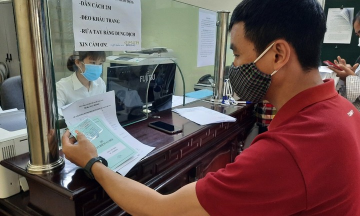 Cán bộ, công chức bị đuổi việc không được trợ cấp thất nghiệp?