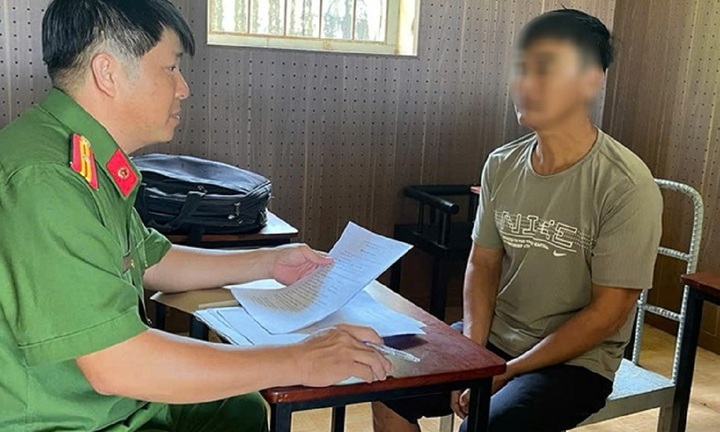 Con gái nhỏ bị chú rể nhiều lần xâm hại, cha đau đớn trình báo công an