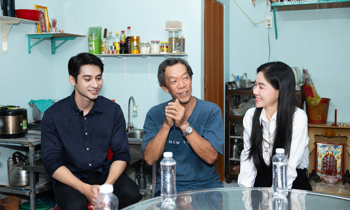 CEO Phạm Kim Dung, Nam vương Tuấn Ngọc bàn giao nhà tình thương trị giá gần 80 triệu đồng