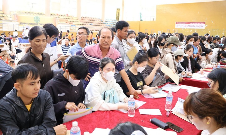 Choáng váng điểm xét tuyển bố sung ngành Sư phạm: 9,5 điểm/môn vẫn có thể trượt