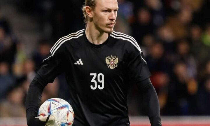 Cầu thủ số một tuyển Nga có mặt ở Việt Nam
