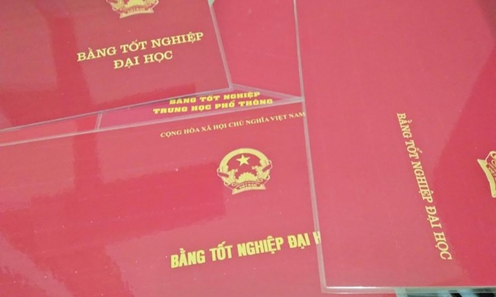 Mất bằng tốt nghiệp đại học thì phải làm sao?