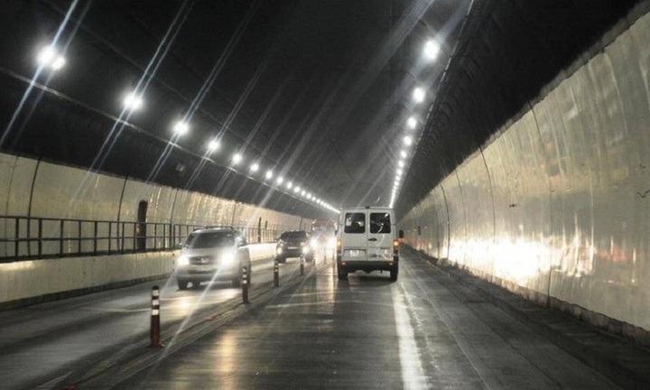 Lùi xe trong hầm đường bộ bị xử phạt như nào?