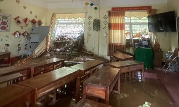 Bộ GD&ĐT chỉ đạo in thêm sách giáo khoa cho học sinh chịu thiệt hại do bão số 3