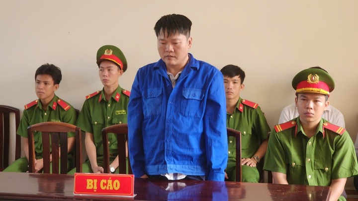 Nhiều lần đốt nhà mẹ ruột và mẹ chồng của 