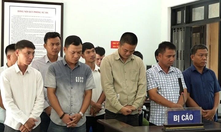 Mức án của 11 bị cáo trong đường dây cá độ bóng đá hơn 176 tỷ đồng