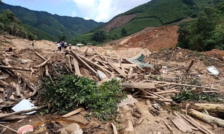 Vụ sạt lở vùi lấp hàng chục người dân một thôn tại Lào Cai: Nhân chứng kể lại khoảnh khắc kinh hoàng