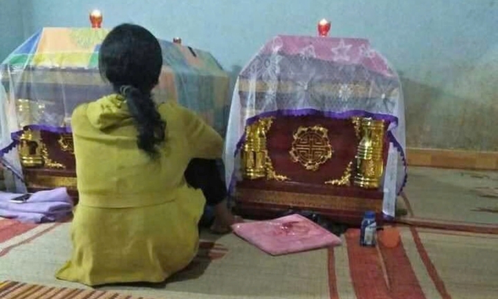 Hai anh em ruột đi xe máy, nhận quà trung về gặp tai nạn thương tâm