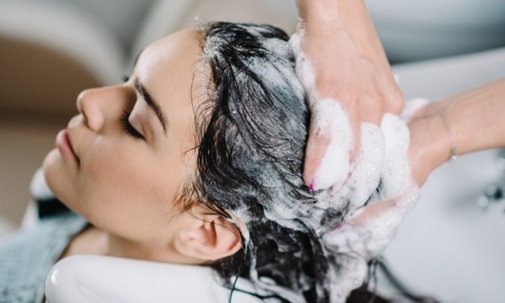 Mẹo gội đầu giảm rụng tóc