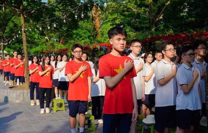 Trường học nổi tiếng ở Hà Nội ủng hộ hơn 1,5 tỷ đồng cho đồng bào vùng lũ lụt