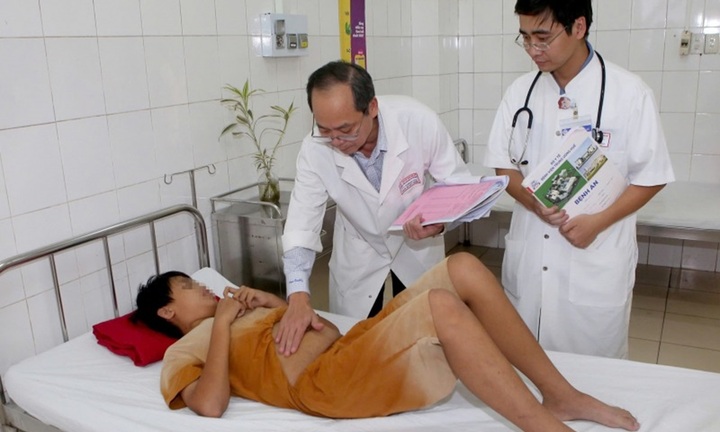 Bé trai 15 tuổi mắc bệnh hiếm, 100.000 người mới có khoảng 13 ca bị