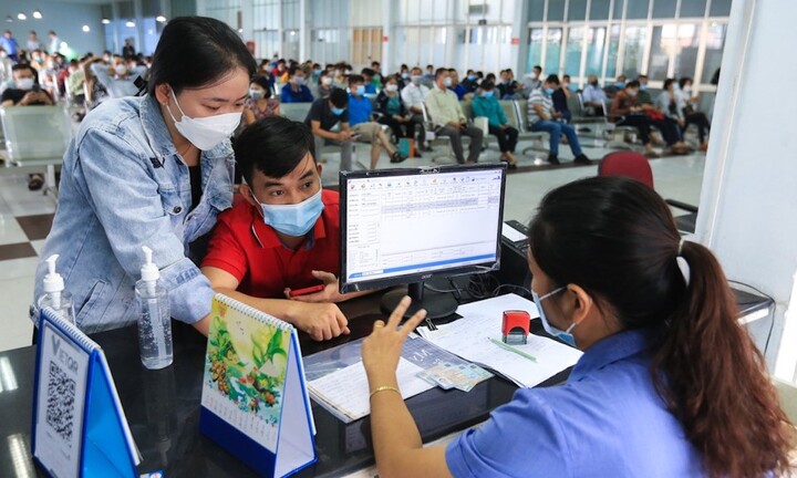 Đường sắt sẽ hoàn trả tiền vé bảo lưu trong giai đoạn Covid đến hết tháng 10