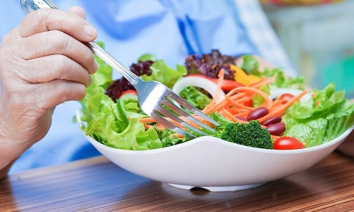 Ba kiểu ăn rau có hại