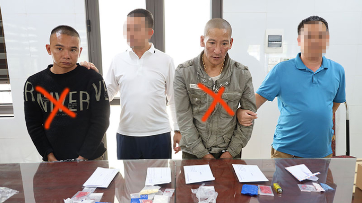 Lào Cai: Bắt quả tang 2 đối tượng mua bán, thu giữ hơn 300 viên ma túy tổng hợp