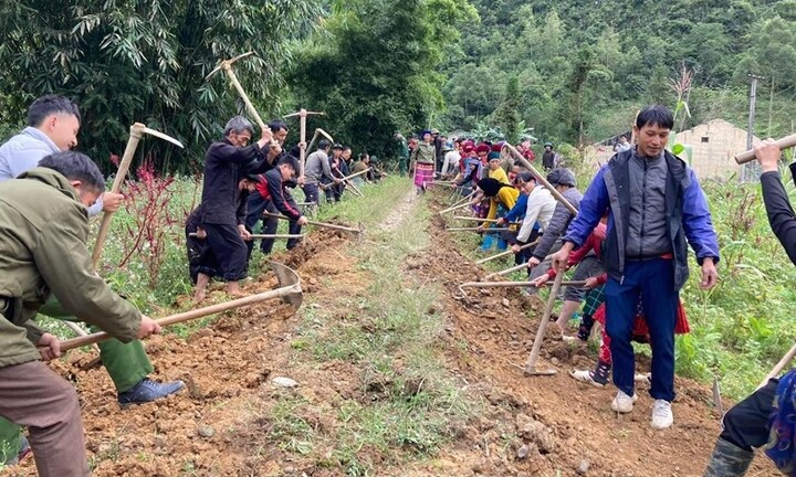 Huyện Đồng Văn: Chung tay vì người nghèo, không để ai bị bỏ lại phía sau