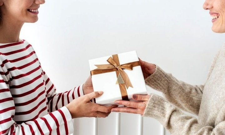 Ngày 8/3 và 20/10 là ngày gì? Có gì khác nhau