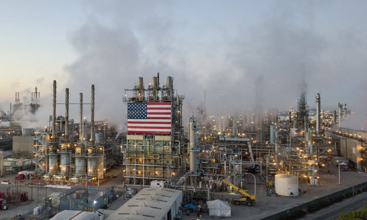 Rò rỉ hóa chất tại nhà máy lọc dầu Mỹ, nhiều người thương vong: Xác định nguyên nhân ban đầu