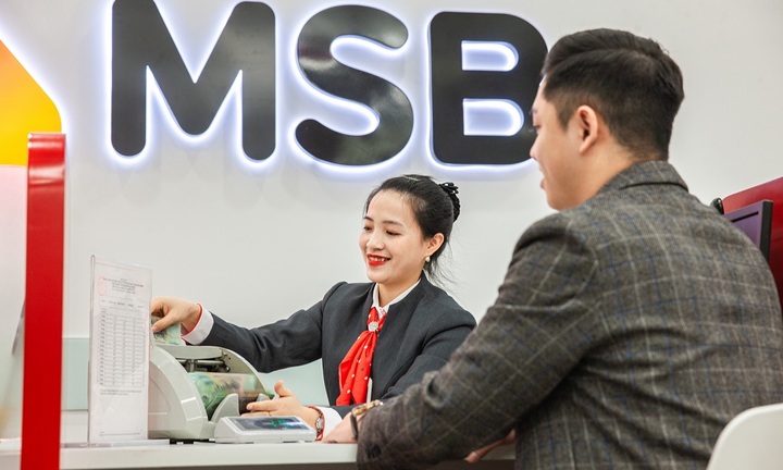 Lãi suất ngân hàng hôm nay 12/10: Loạt nhà băng giữ 