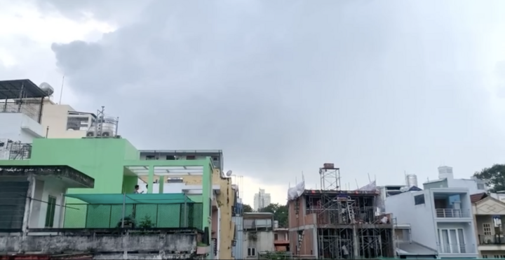 Lý giải hiện tượng không mưa vẫn rì rầm tiếng sấm ở TP.HCM 