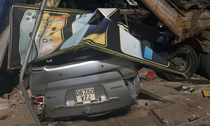 Tin tức tai nạn giao thông mới nhất ngày 17/10: Tai nạn nghiêm trọng ở quận 12