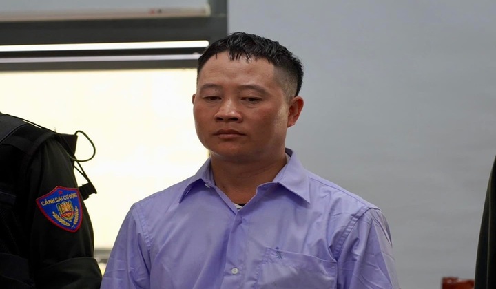 Vận động và tiếp nhận đối tượng truy nã trốn sang nước ngoài về nước đầu thú