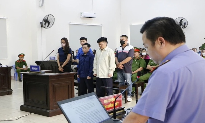 Xét xử vụ cháy quán karaoke An Phú, 32 người chết: Đề nghị mức án cho các bị cáo