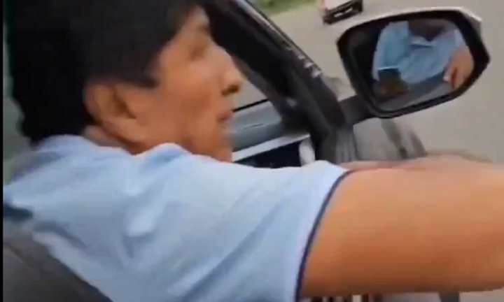 Clip: Bị ám sát táo tợn với 14 phát đạn, cựu Tổng thống Bolivia thoát chết trong gang tấc