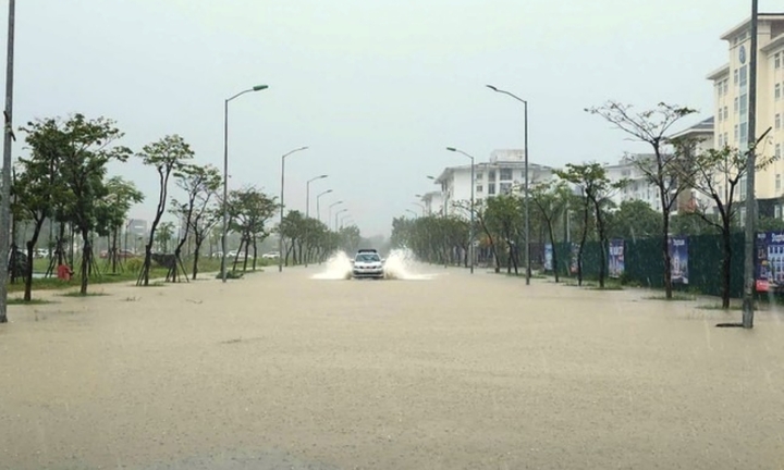 Mưa lớn ở miền Trung kéo dài đến khi nào?