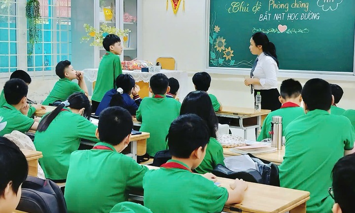 Tuyên truyền tác hại của thuốc lá điện tử, phòng chống bắt nạt học đường cho học sinh