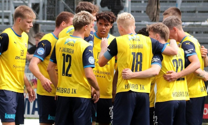 Dự đoán kết quả trận Hobro vs Hillerod, Hạng hai Đan Mạch 1h ngày 12/11: Cuộc chiến giành điểm số