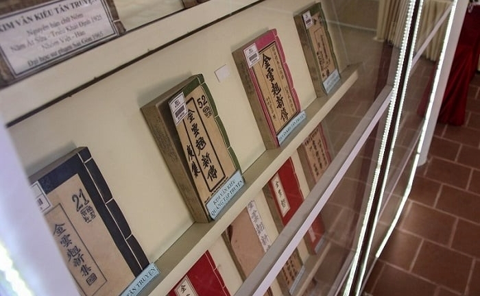 Tham quan khu di tích Nguyễn Du - Hà Tĩnh