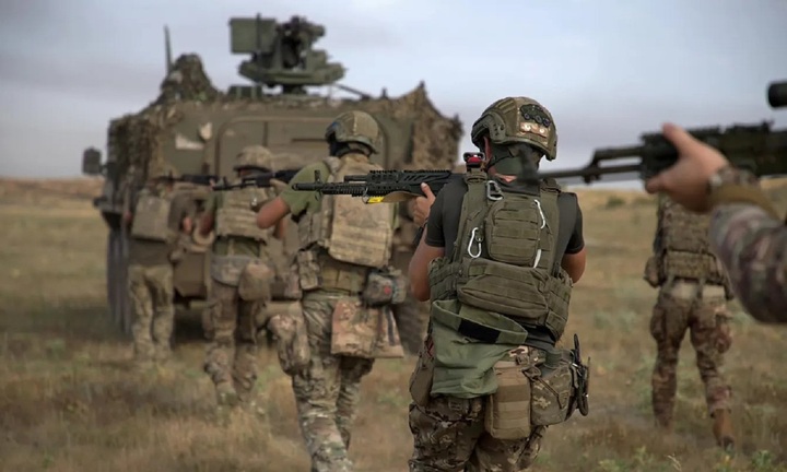 Nga tung đội quân tinh nhuệ bậc nhất tới Kursk, quyết chơi