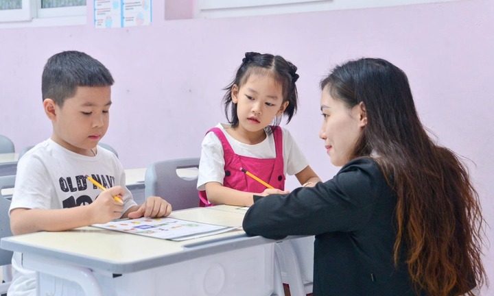 Tuyển sinh lớp 1 ở Hà Nội: Làm bài kiểm tra, phỏng vấn để vào các trường tư 