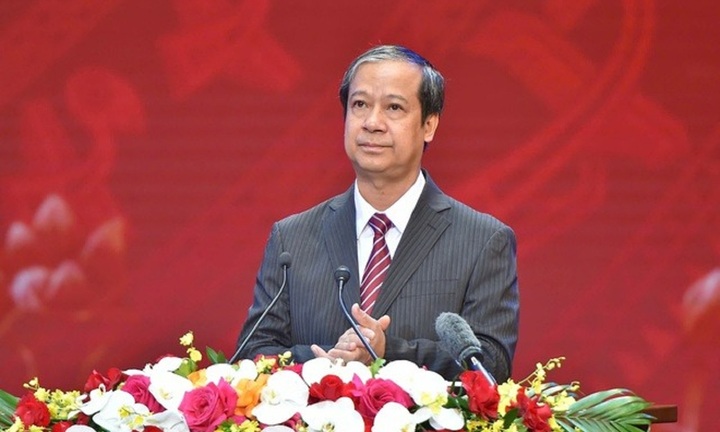 Bộ trưởng Nguyễn Kim Sơn: 