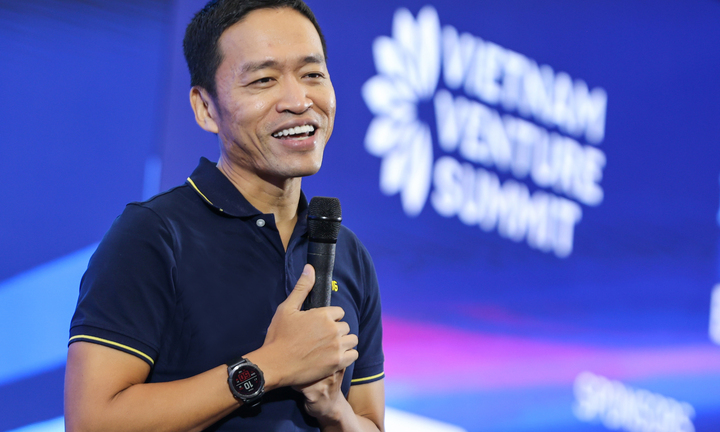 Ông Lê Hồng Minh trở lại ngồi 