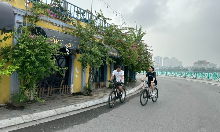 Có gì ở Quảng An - phố Hà Nội 